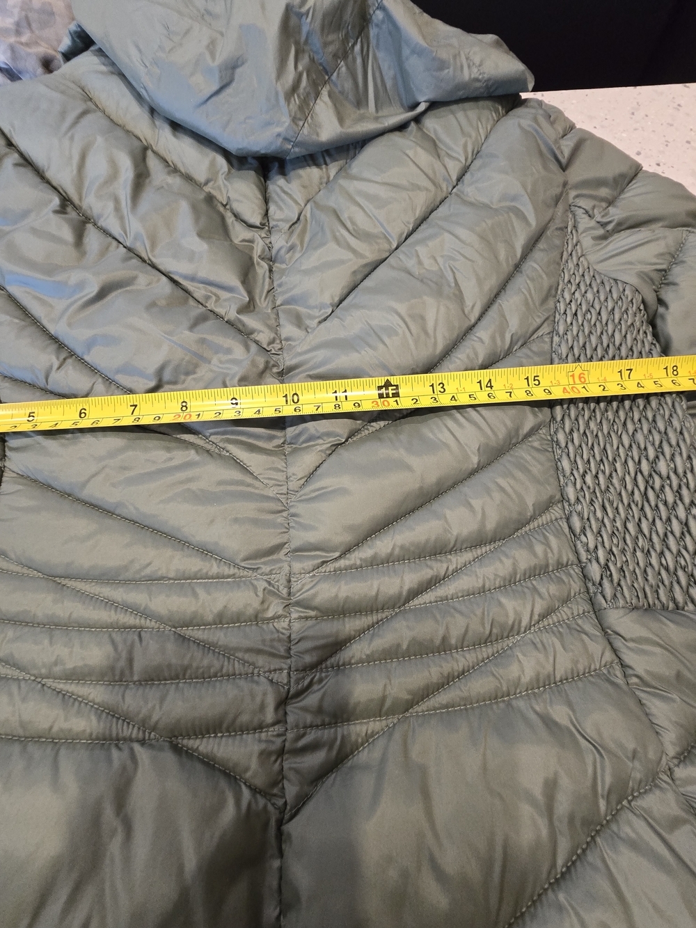 Bernardo Olive Green Puffer Jacket Hooded Quilted Coat Women’s M - Picture 12 of 14